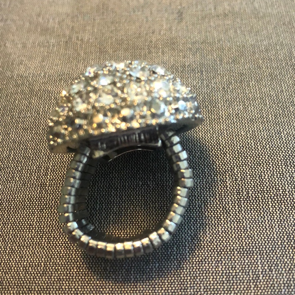 Round Crystal Ring - Picture 2 of 5